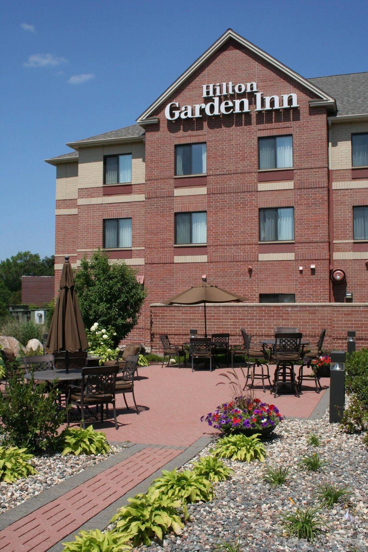 Hilton Garden Inn Minneapolis Maple Grove Exterior foto